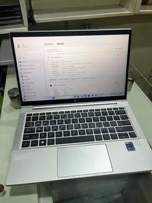 Laptop HP EliteBook 830 G8 16GB Intel Core i7 SSD 512GB
