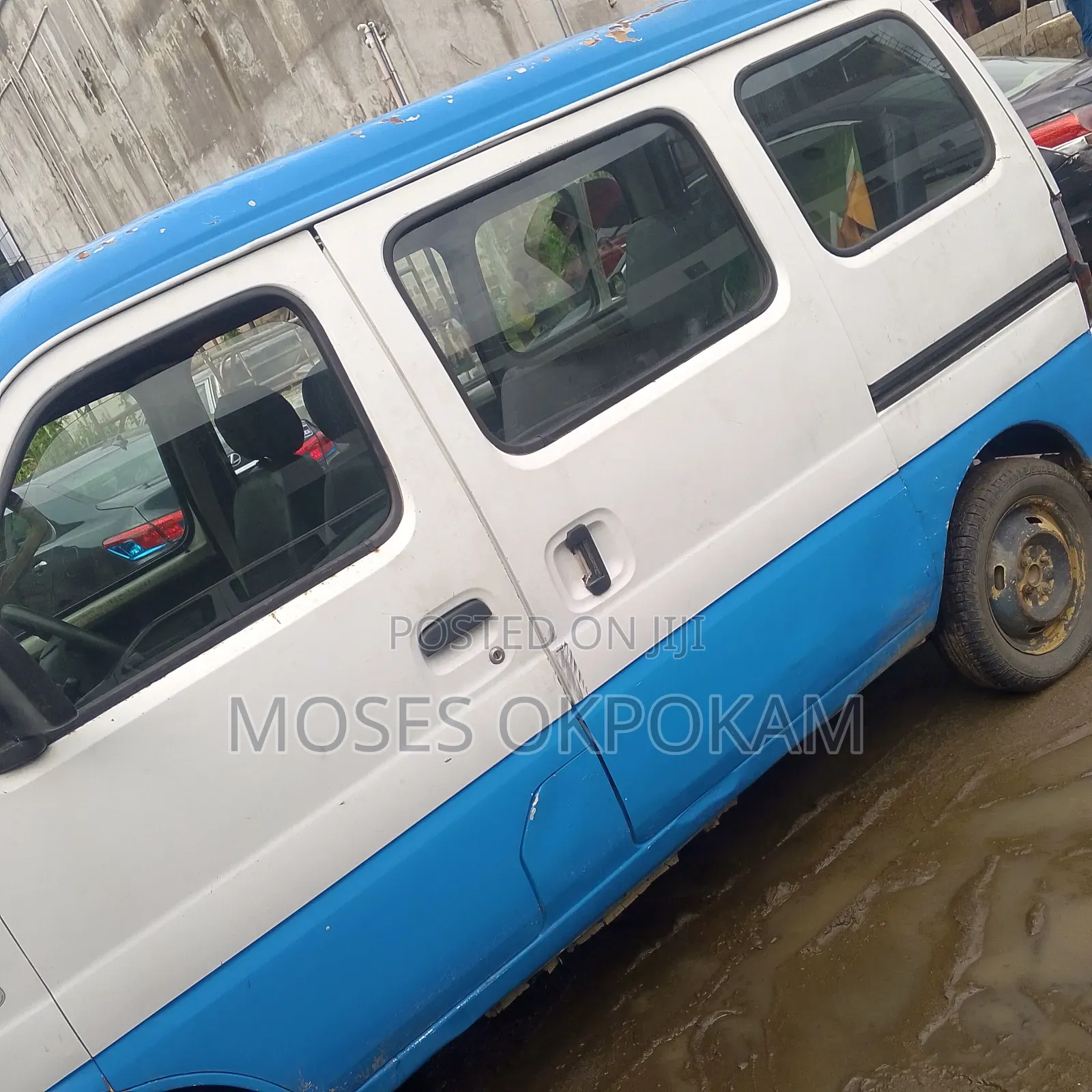 Suzuki APV Minibus 2010 White