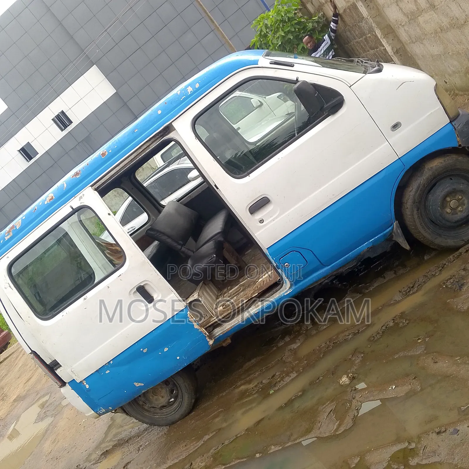 Suzuki APV Minibus 2010 White
