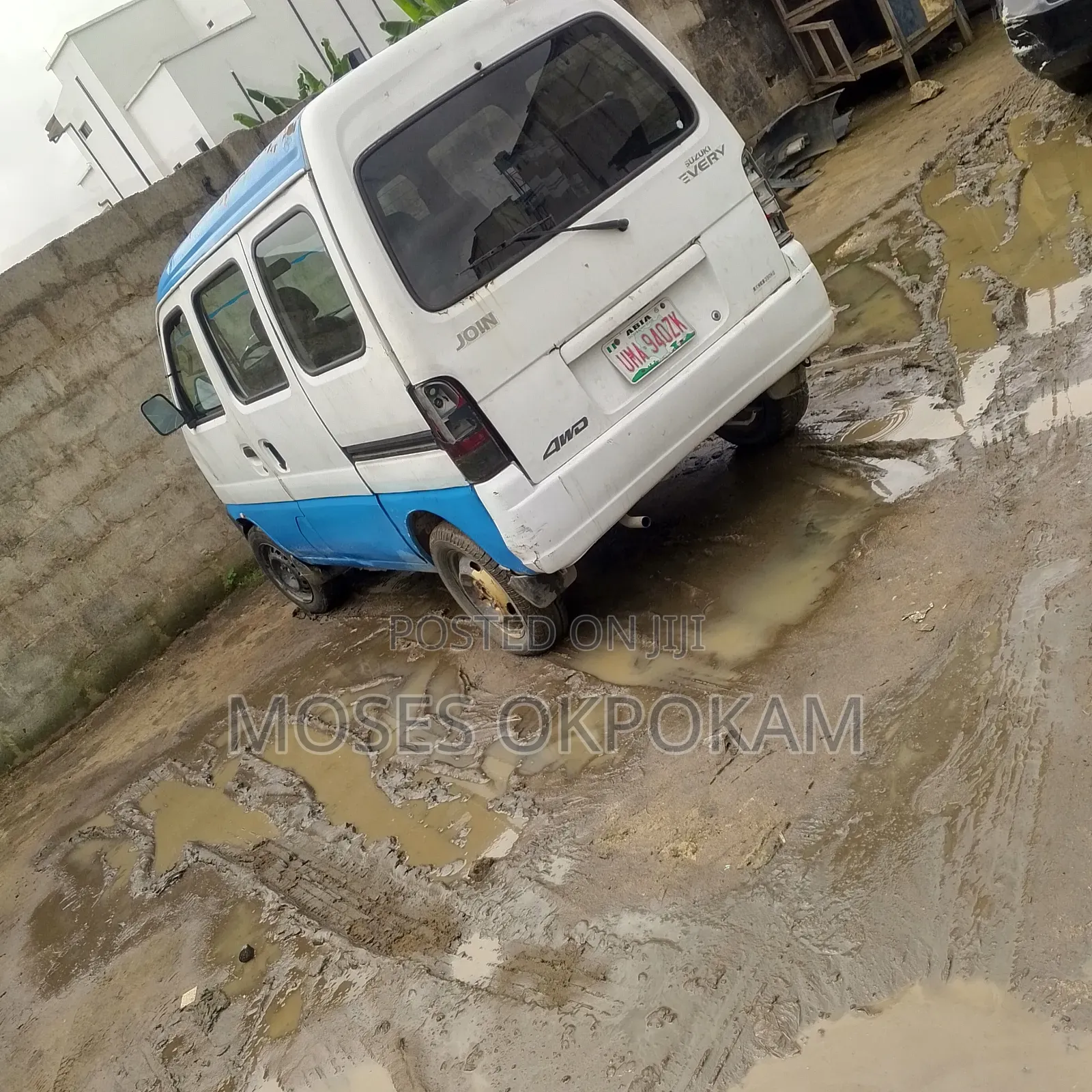 Suzuki APV Minibus 2010 White