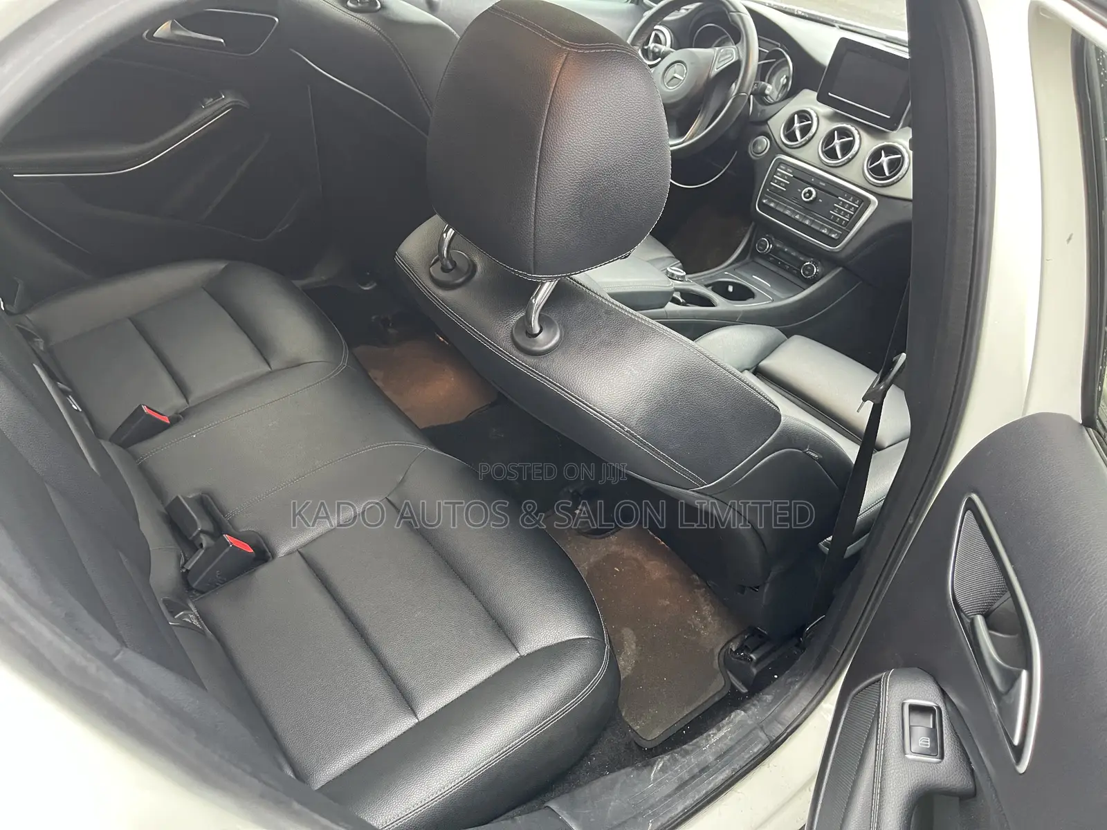 Mercedes-Benz GLA 250 2016 White