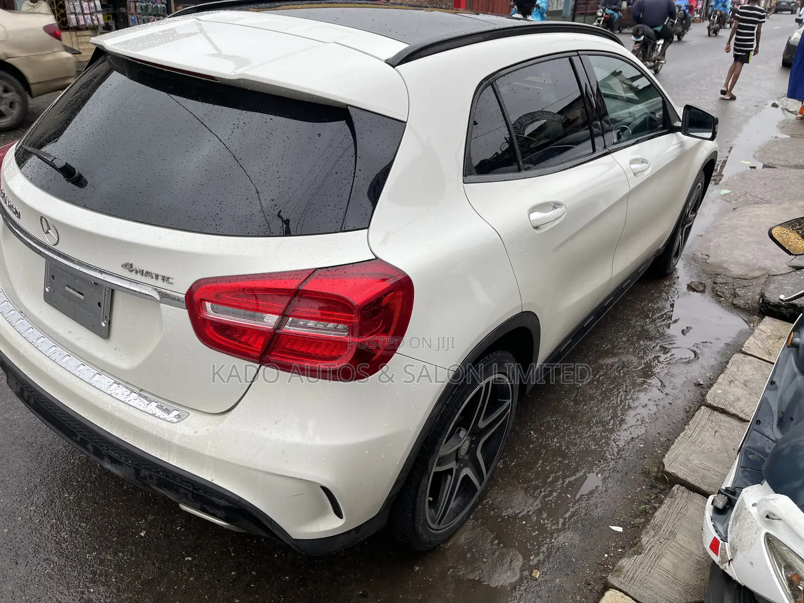Mercedes-Benz GLA 250 2016 White