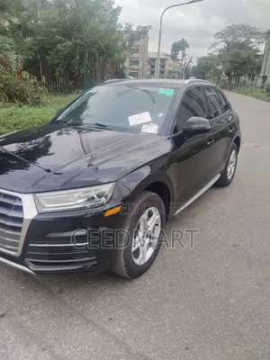 Audi Q5 2.0T Premium AWD quattro 2018 Black