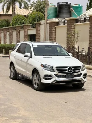 Mercedes-Benz GLE-Class 2017 White