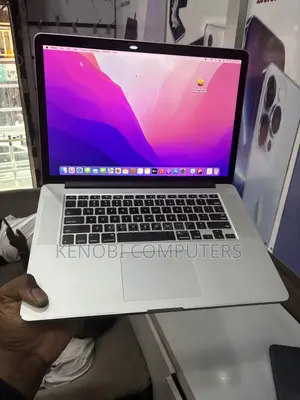 Laptop Apple MacBook Pro 2015 16GB Intel Core i7 SSD 256GB