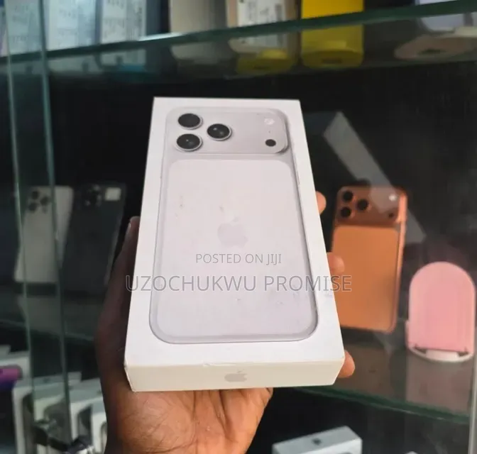 New Apple iPhone 17 Pro Max 256 GB Silver