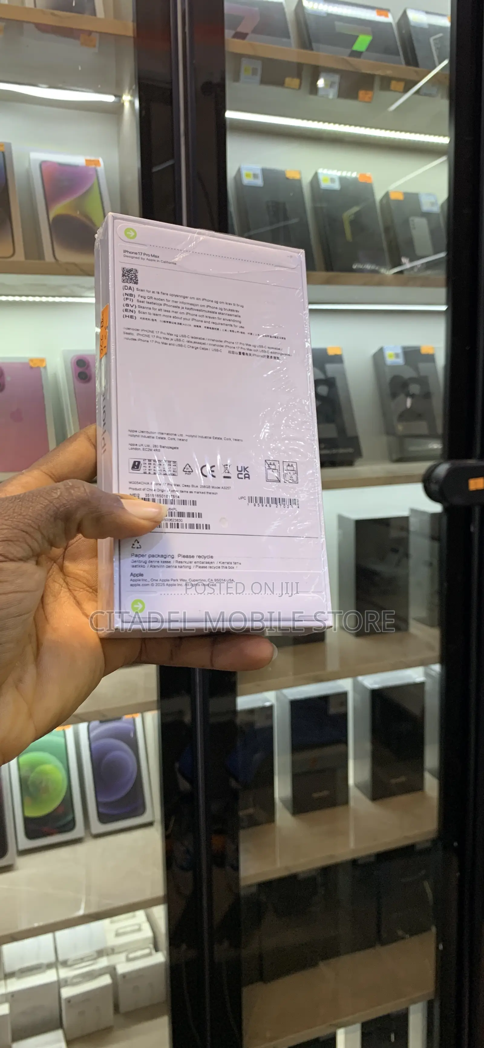 New Apple iPhone 17 Pro Max 256 GB Blue
