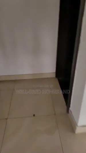 3bdrm Apartment in Adeniyi Jones for rent