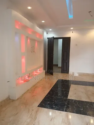 2bdrm Apartment in Governor'S Road Puis, Iyana Ipaja for rent