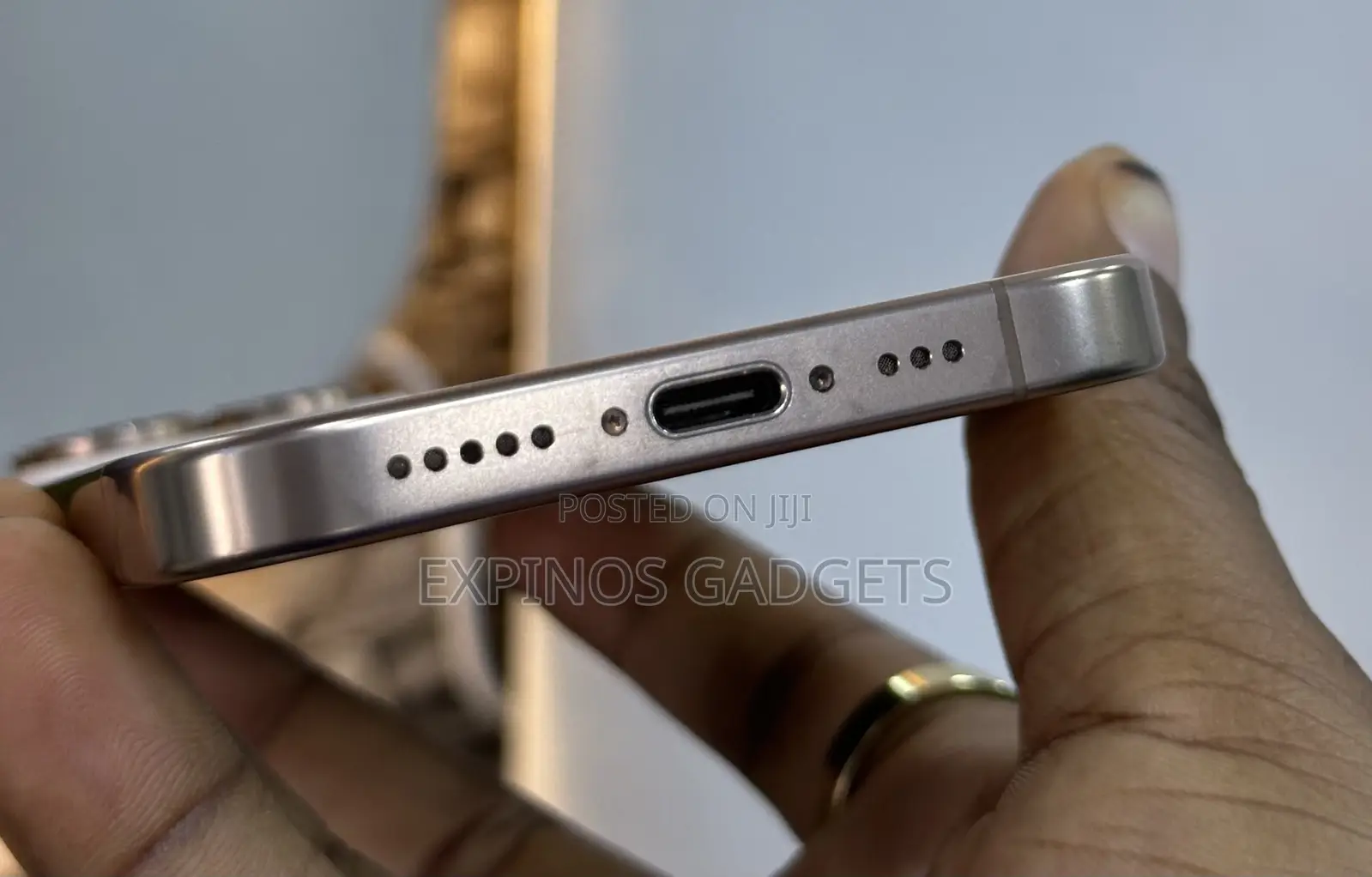 Apple iPhone 16 Pro 128 GB Gold