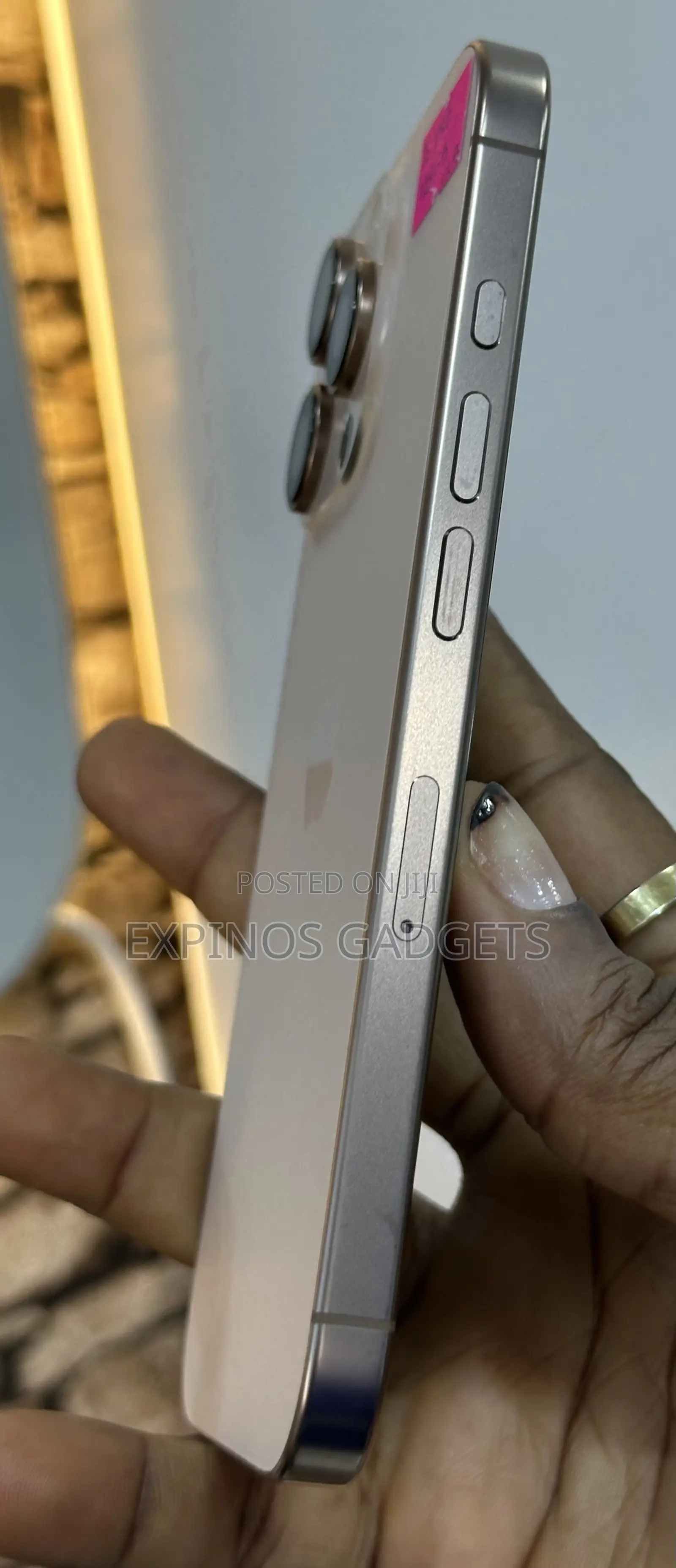 Apple iPhone 16 Pro 128 GB Gold