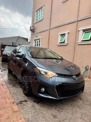 Toyota Corolla S w/Special Edition Pkg (1.8L 4cyl CVT) 2016 Gray
