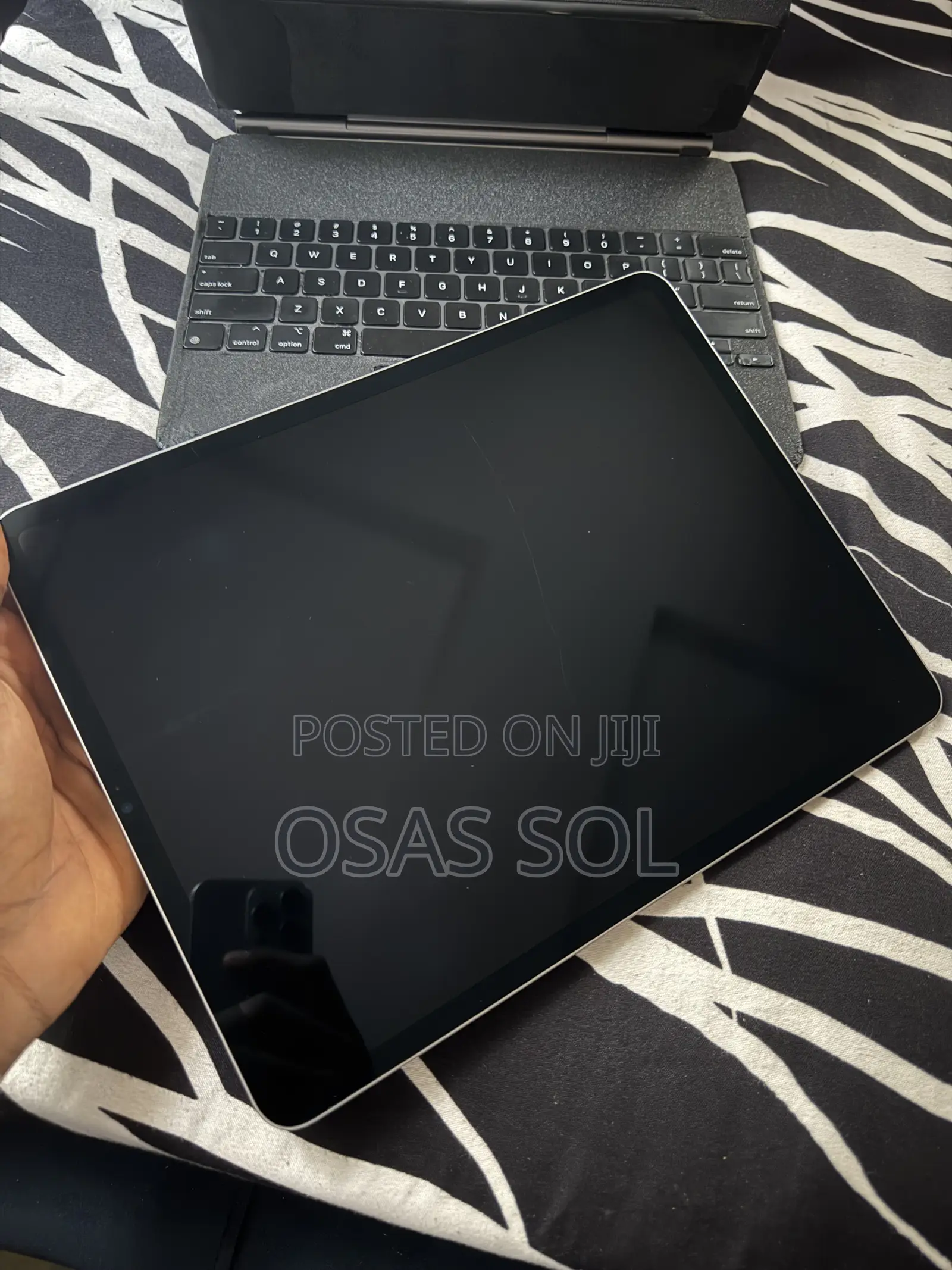 Apple iPad Pro 12.9 (2022) 128 GB Gray