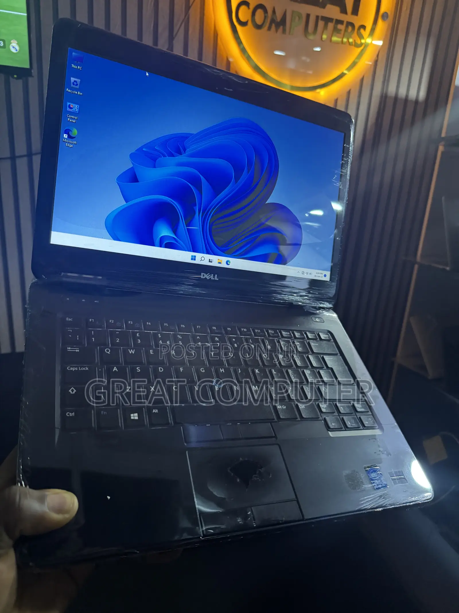 New Laptop Dell Latitude E5440 8GB Intel Core i5 SSD 256GB