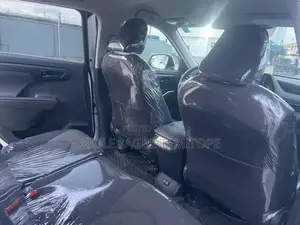 Toyota Highlander LE AWD 2020 White