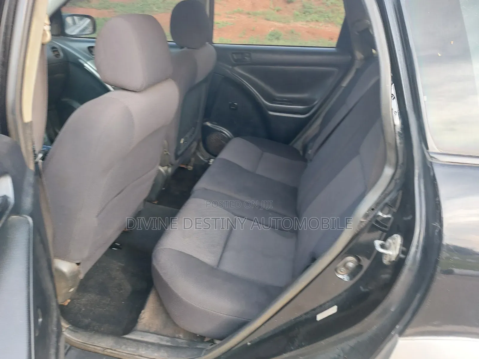 Pontiac Vibe Automatic 2004 Black