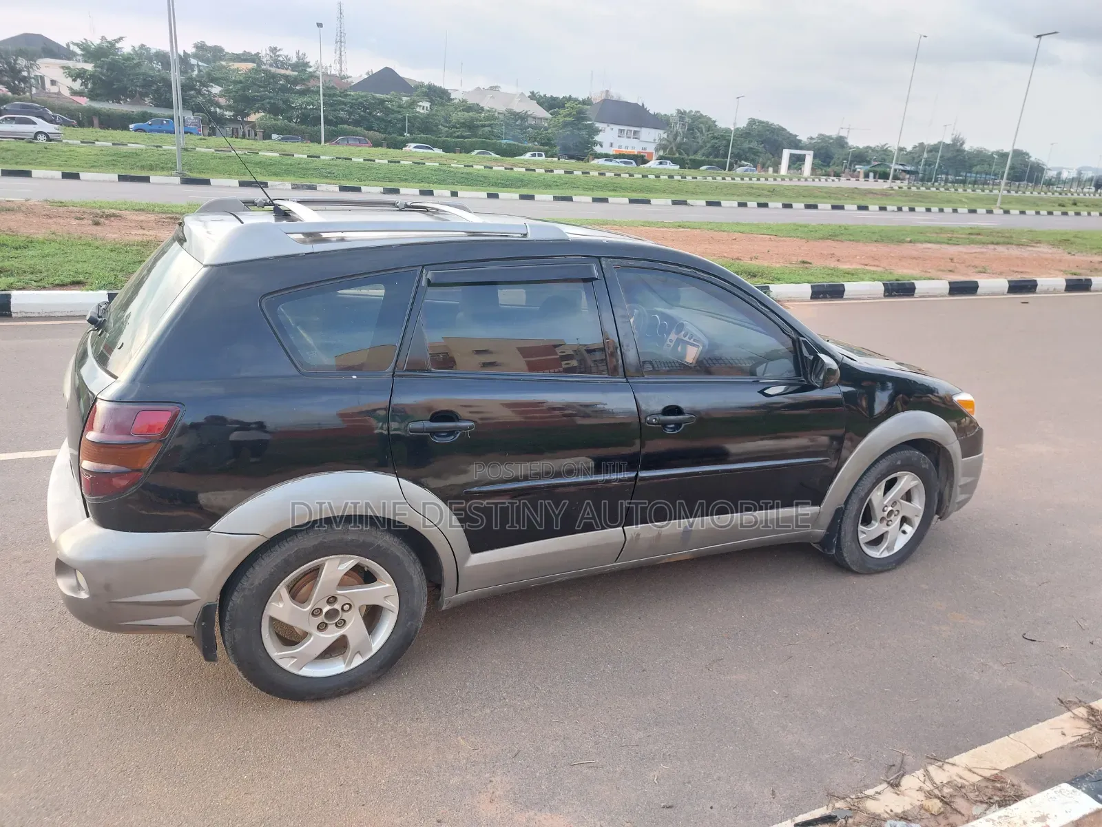 Pontiac Vibe Automatic 2004 Black