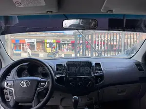 Toyota Hilux V6 Adventure for Hire