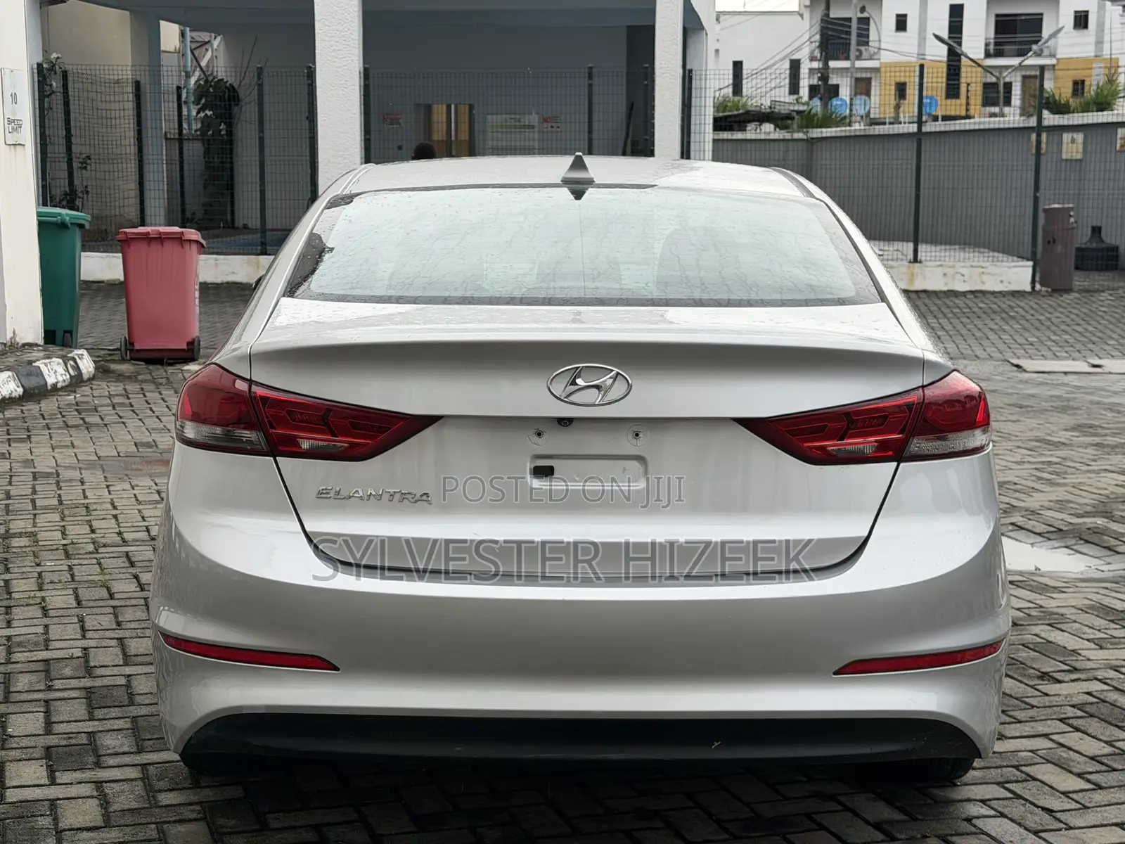 Hyundai Elantra 2017 Silver