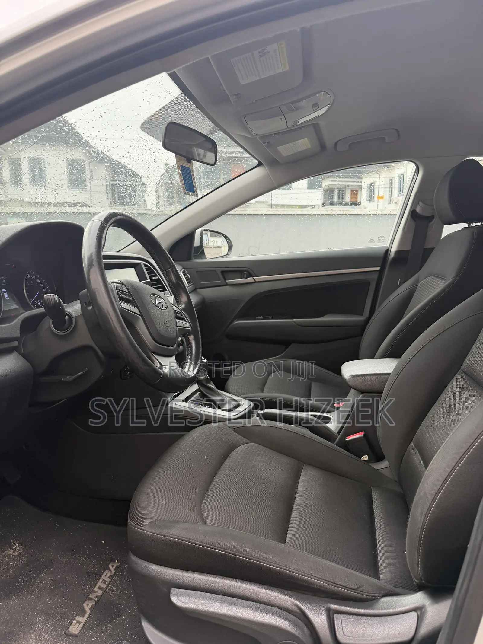 Hyundai Elantra 2017 Silver
