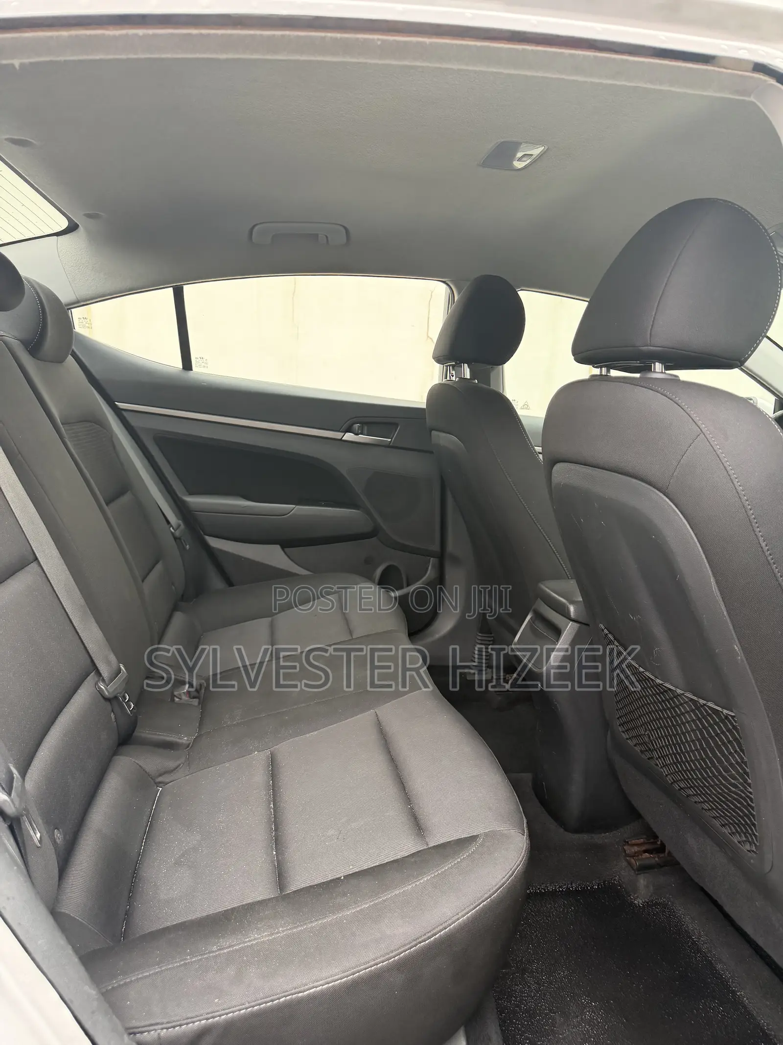 Hyundai Elantra 2017 Silver