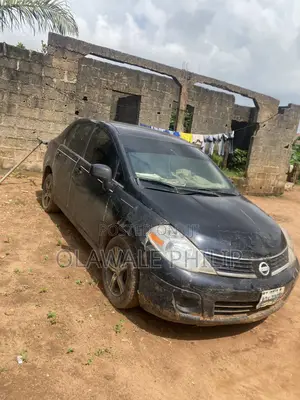 Nissan Tiida 2003 Black
