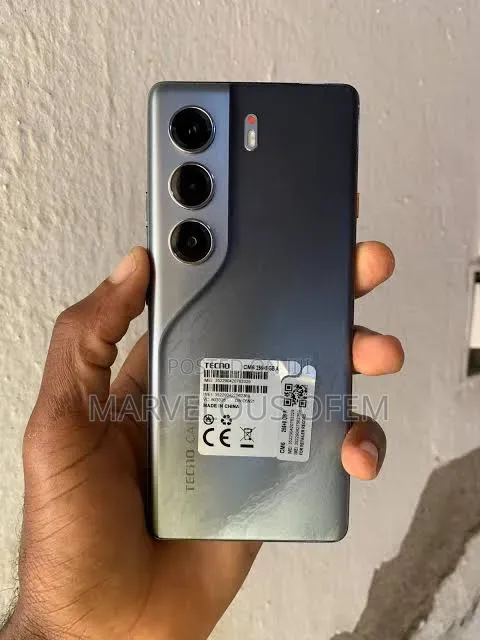 Tecno Camon 40 256 GB Blue