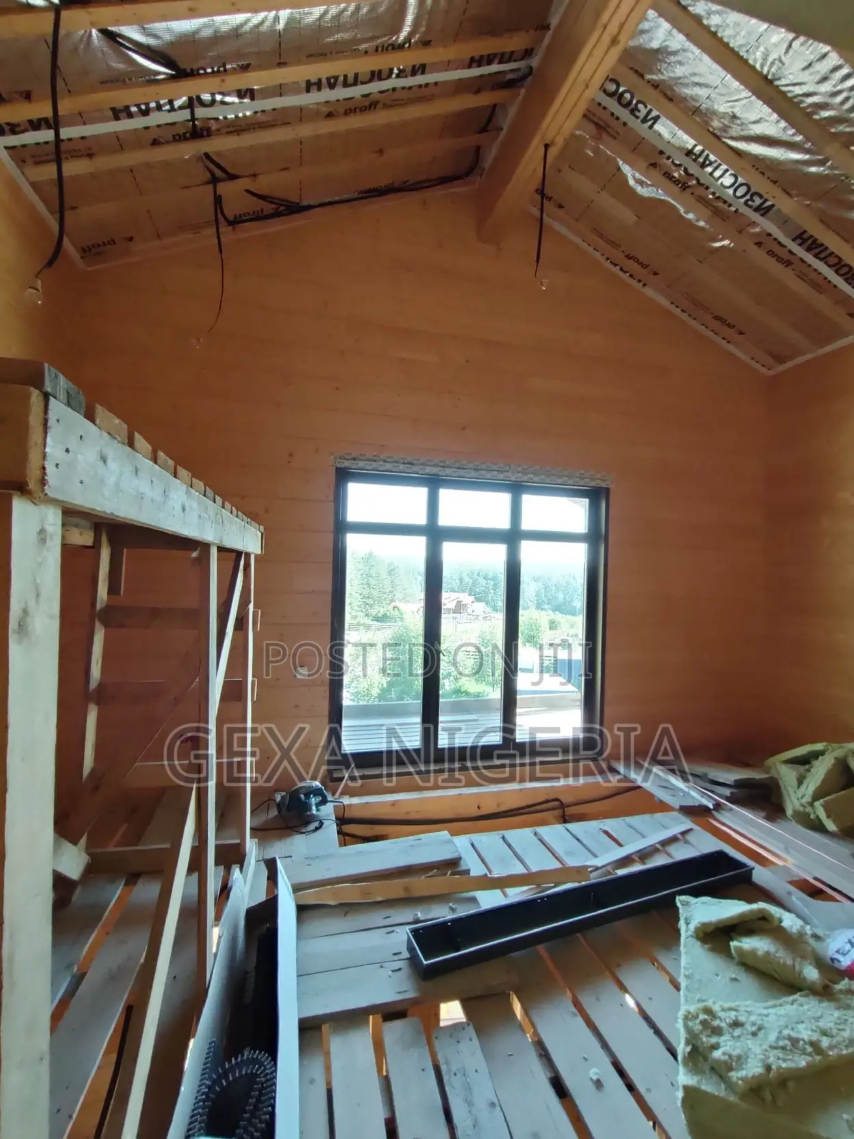 Reflective Vapor Waterproof Membrane Izospan Rf (70 M2)