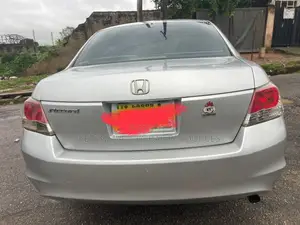 Honda Accord 2010 Silver