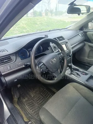 Toyota Camry 2017 Silver