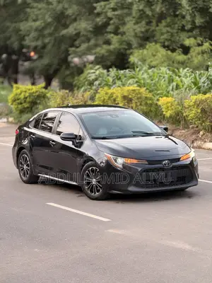 Toyota Corolla LE 2021 Black