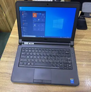Laptop Dell Latitude 3340 8GB Intel Core i3 HDD+SSD 500GB