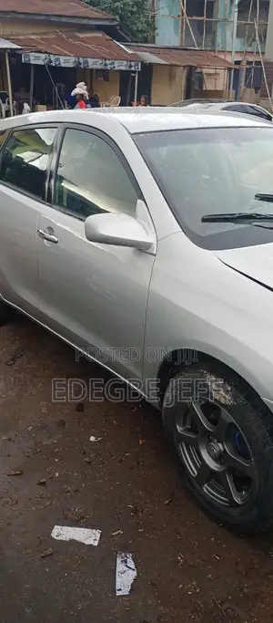 Toyota Matrix 2006 Silver