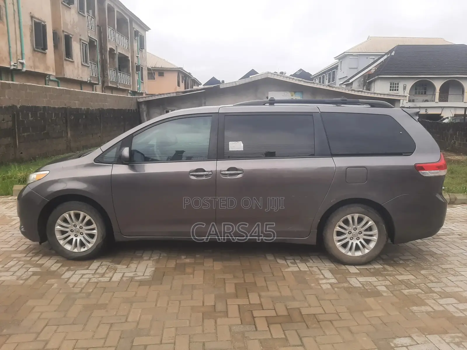 Toyota Sienna 2014 Gray