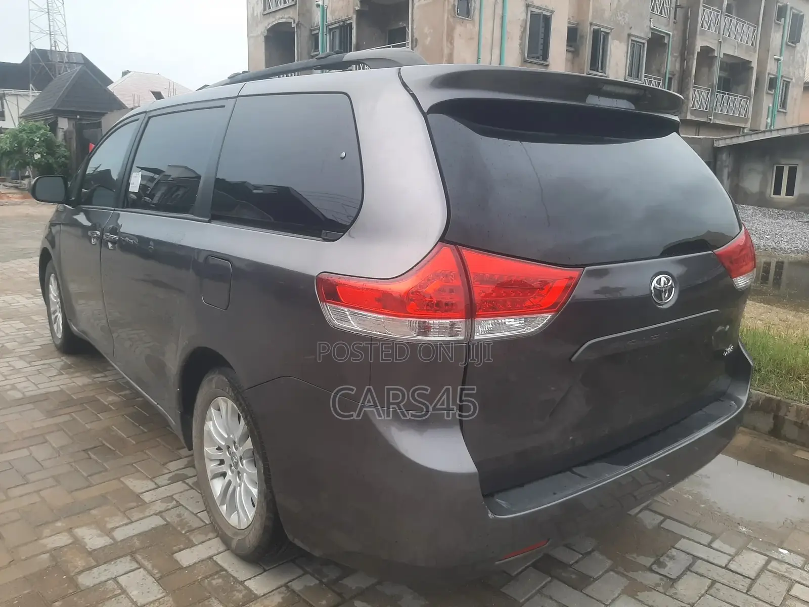 Toyota Sienna 2014 Gray