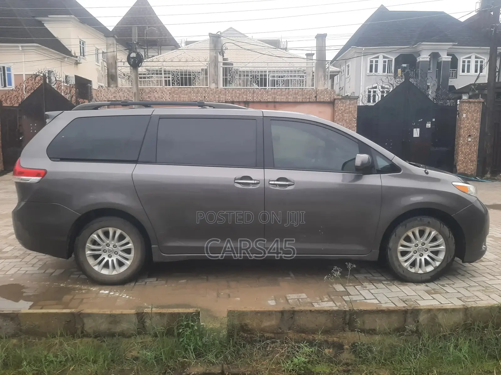 Toyota Sienna 2014 Gray