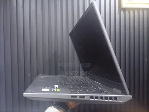 Laptop 16GB Intel Core i9 SSD 1T