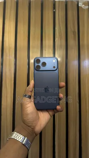New Apple iPhone 17 Pro Max 512 GB Blue