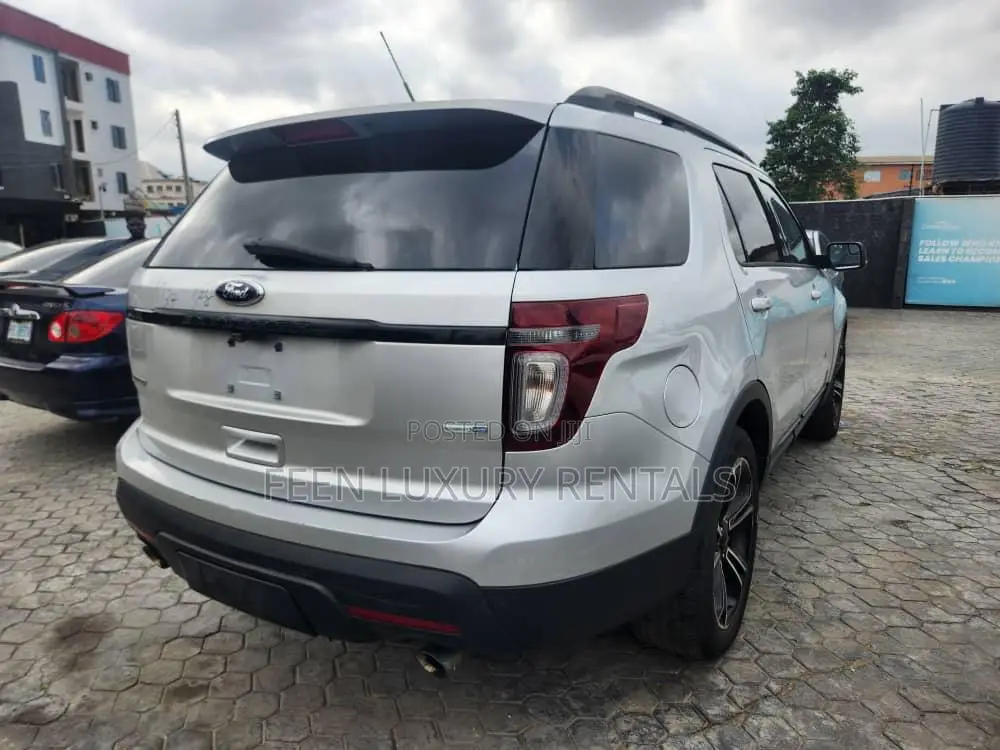 Silver Ford Explorer for Hire
