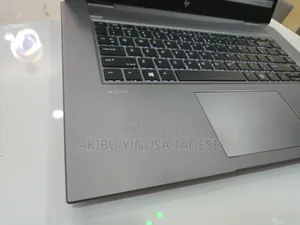 Laptop HP ZBook Studio 32GB Intel Core i9 SSD 1T