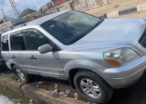 Honda Pilot 2005 Silver