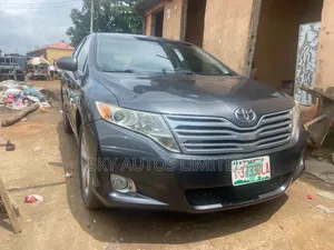 Toyota Venza V6 AWD 2011 Gray