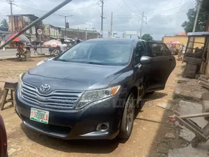 Toyota Venza V6 AWD 2011 Gray