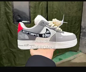 Quality Designer Sneakers Available in Different Sizes and Designs