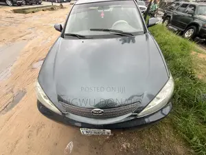 Toyota Camry 2004 Green