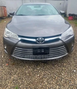 Toyota Camry LE 4dr Sedan (2.5L 4cyl 6A) 2016 Gray