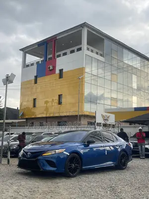 Toyota Camry 2020 Blue