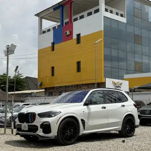 BMW X5 2021 White