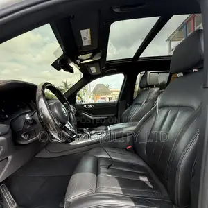 BMW X5 2021 White