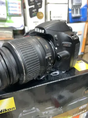 Uk Used Nikon D3200 With 18-55mm Lens + Accessories